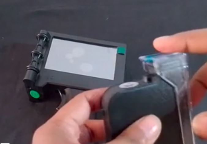 ink cartridge එක ඇතුල් කිරීම